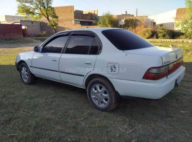 Toyota Corolla 2.0 D 2001 5