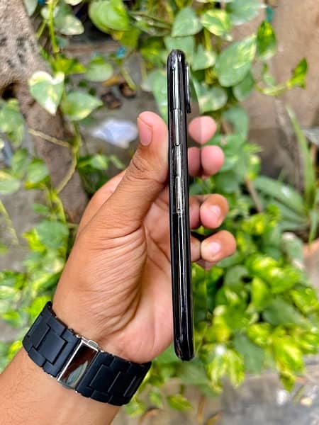 iPhone X 64Gb Non Pta Read full add 1