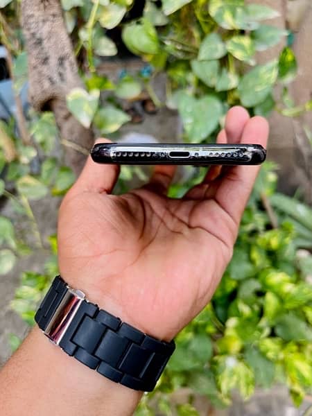 iPhone X 64Gb Non Pta Read full add 4