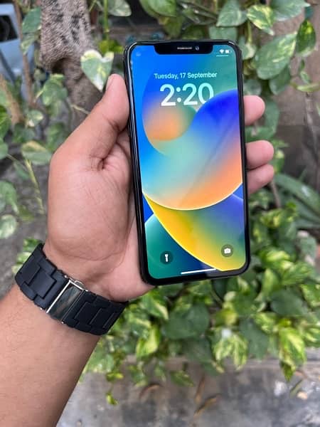 iPhone X 64Gb Non Pta Read full add 5