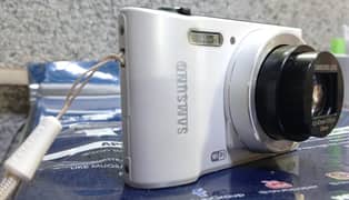 Samsung WB30F digital camera