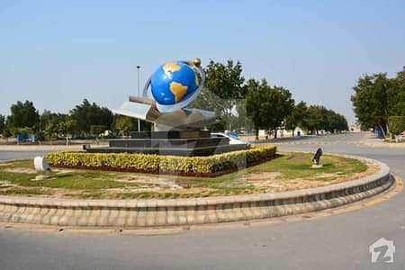 Cheap Price No Transfer Fees Commercial Plot For Sale In Easy Installment Plan Phase 4 Bahria Orchard Lahore 0