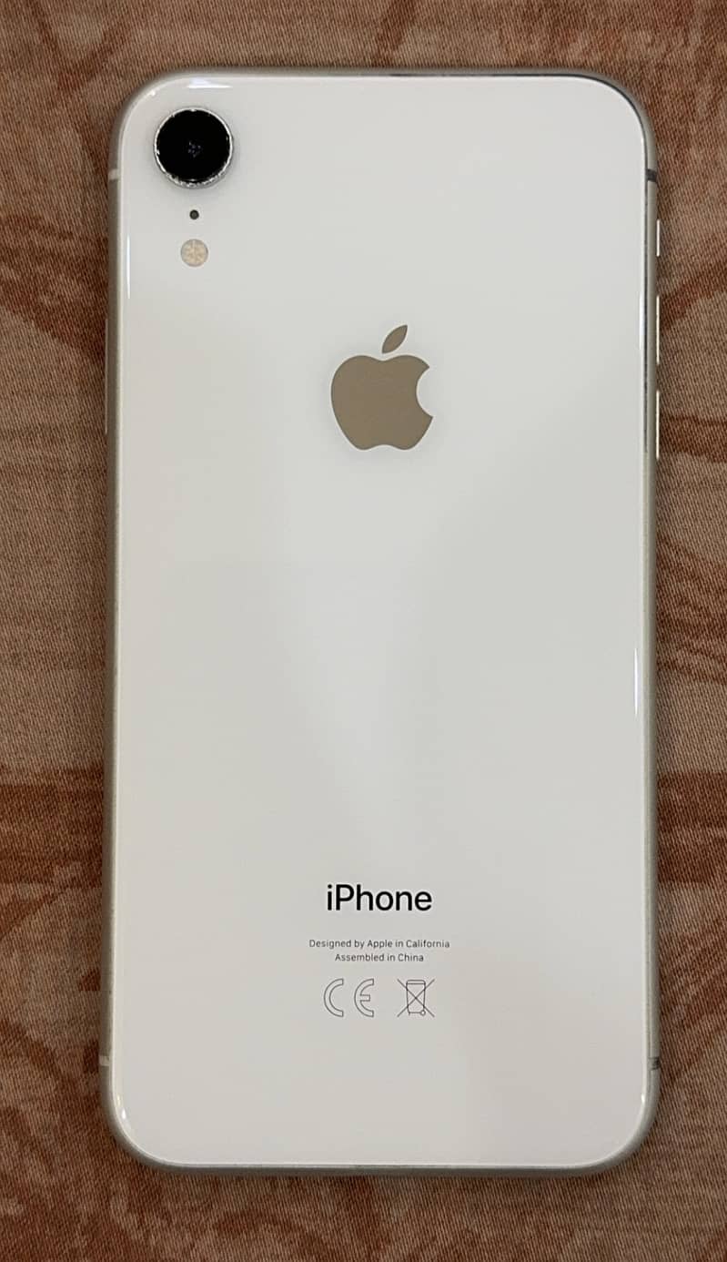 Iphone XR 64gb, White. PTA approved. 0