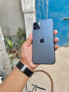 iPhone 11 Pro Max 256Gb Factory Display Msg all Ok. . !!!!