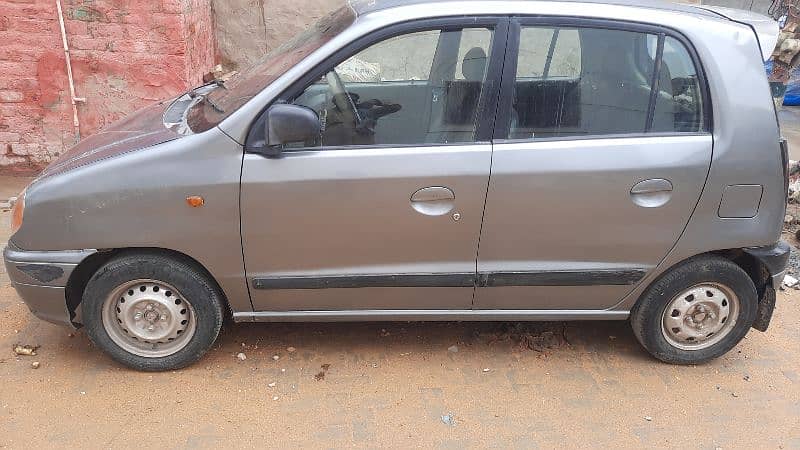 Hyundai Santro Exec 2004 7