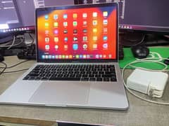 MacBook Pro 2017 0