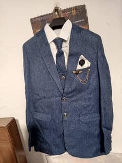 10 to 12yr boy three piece suit for Rs 2800 only