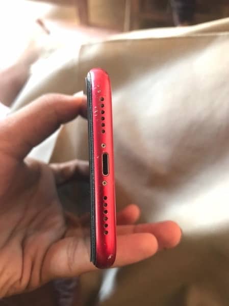 iPhone 11 64gb non Pta 10/9 condition 5