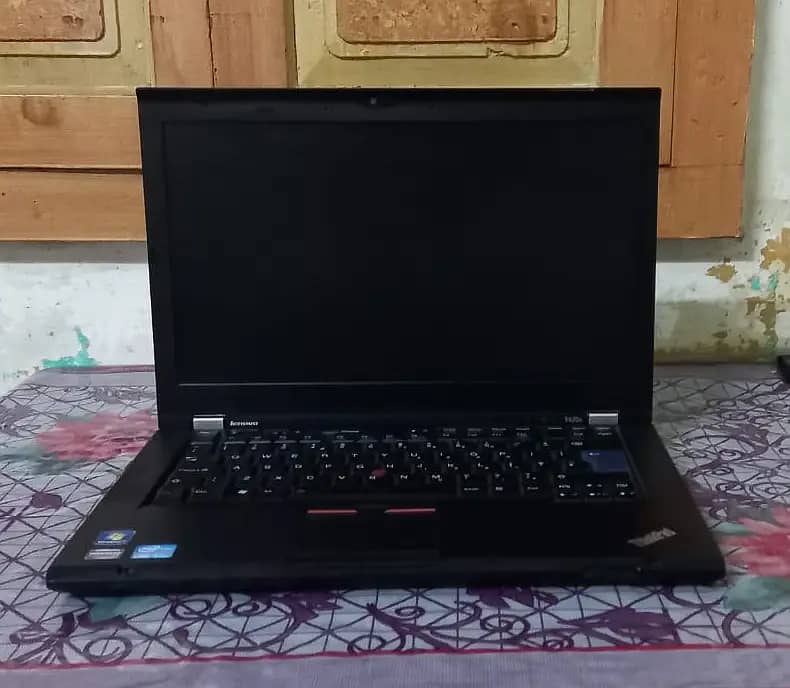 Lenovo Thinkpad T420s | Core i5 | 8GB RAM | 320 GB HDD 0