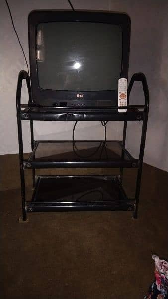 21 inch tv  in Running Condition 3