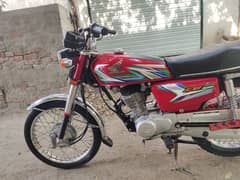 Honda 125 CD bike