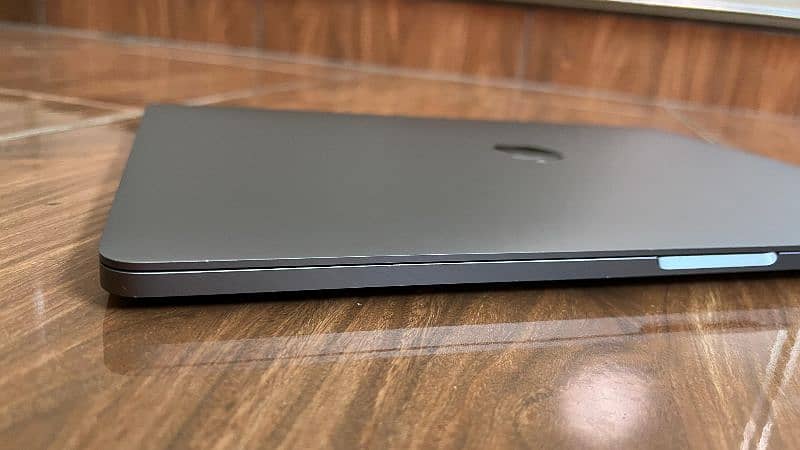 MacBook pro 2019_16"inch (32/512 SSD) 6