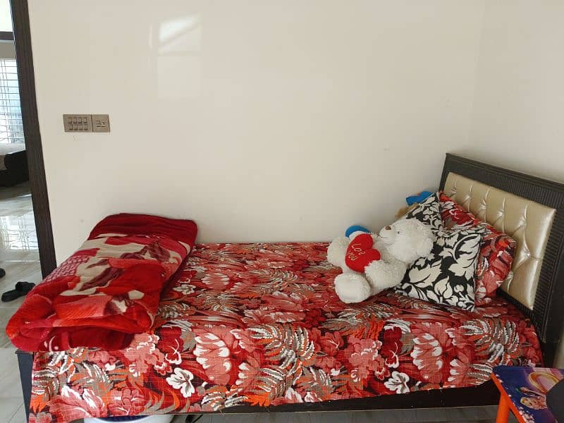 single bed 3