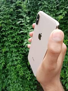 iphone XS max for sale 256gb storge serious buyer contact only