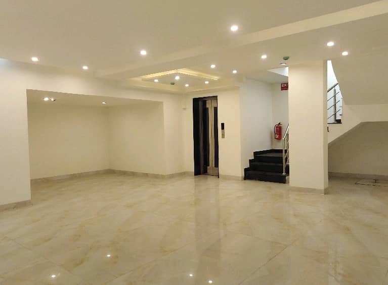 Ready To Rent A Office 4 Marla In Lahore 9