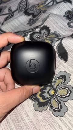 Apple beats pro