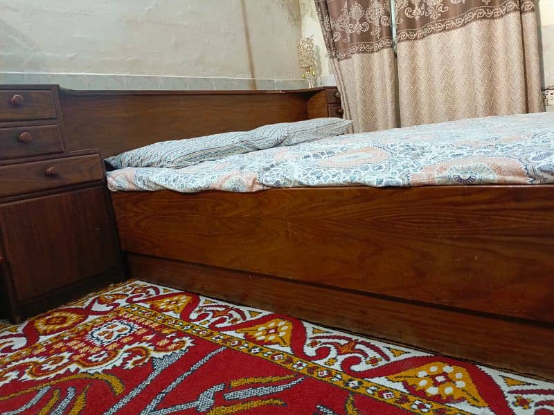 Double bed without mattress 3