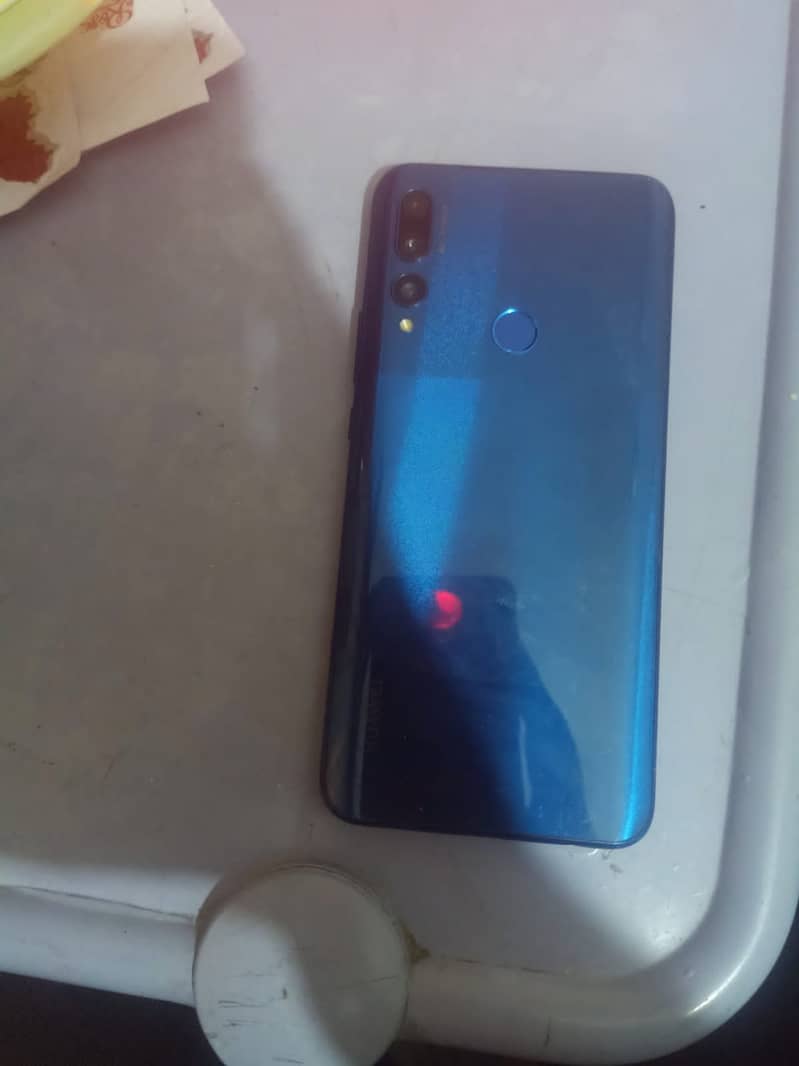 Huawei Y9 Prime 4