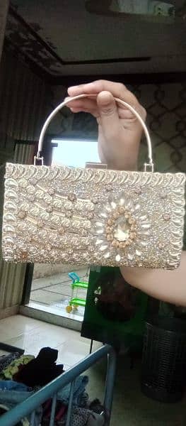 golden fancy clutch 0