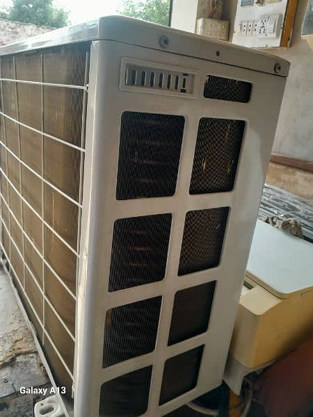 gree G10 model dc inverter 3