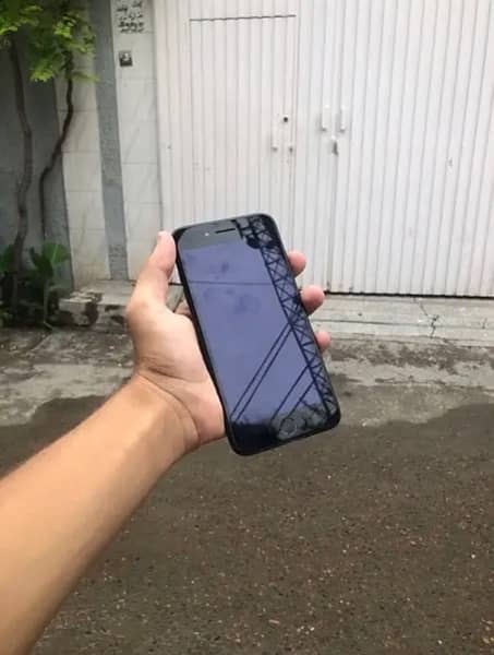 iPhone 7 Plus 32GB 2