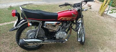 Red honda 125 Self start