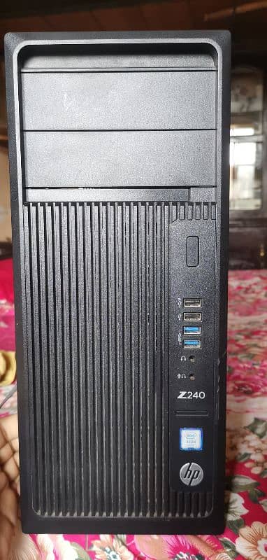 HP Z240 i5 7500 7th Generation Tower Workstation 1