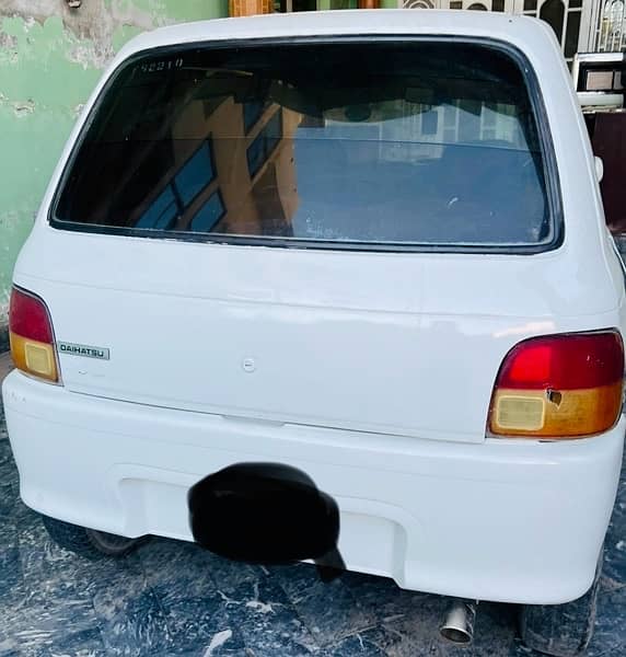 Daihatsu Cuore 2002 4