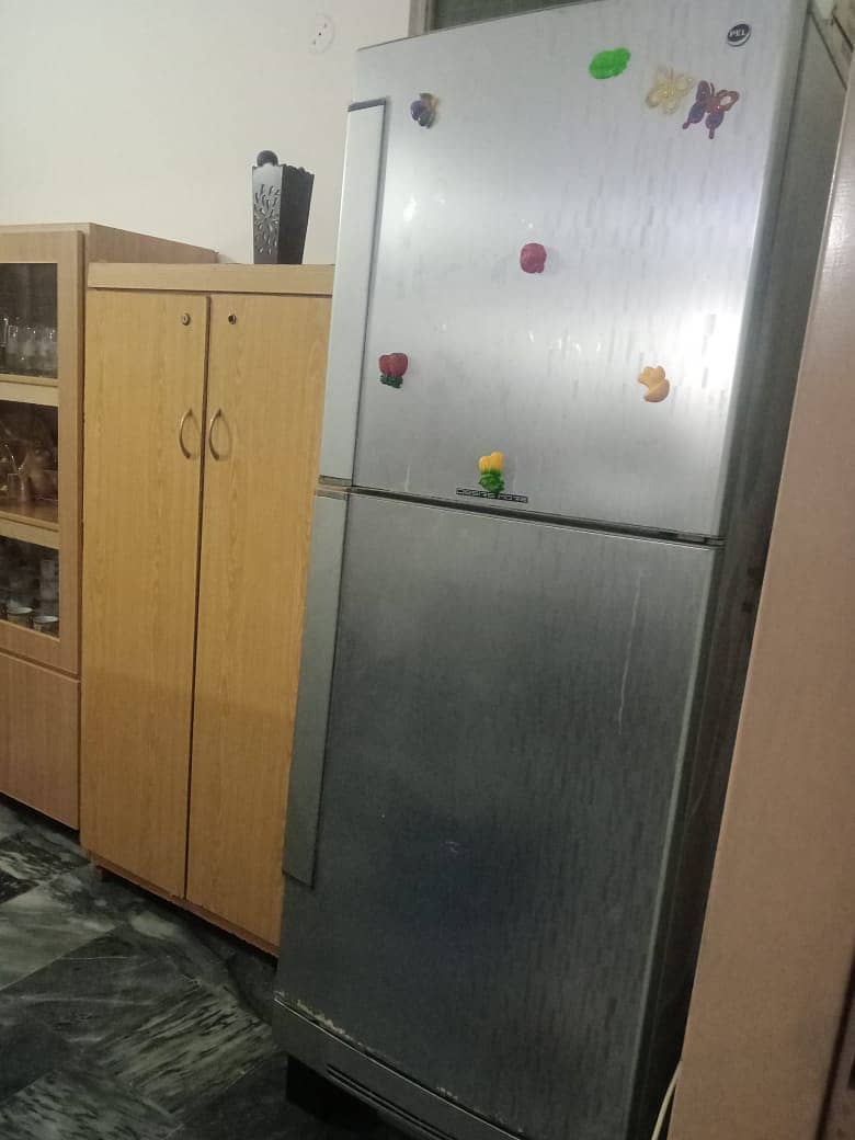 PEL FRIDGE AVAILABLE IN GOOD CONDITION 3