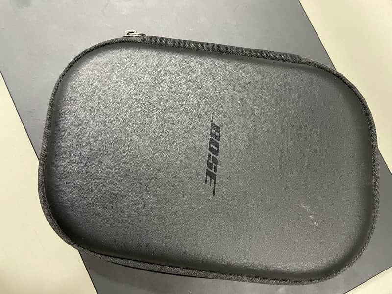 Bose QC45 - Noice Cancelling Wireless Headphones 6