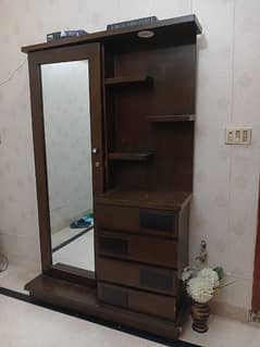 Long mirror dresser