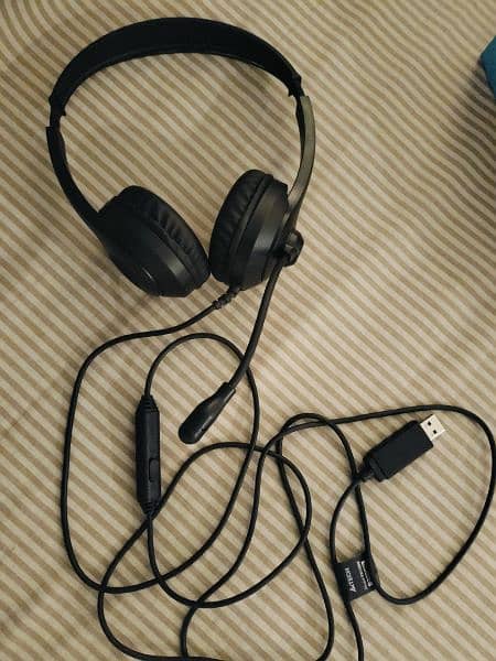 A4tech headphones for sale 1