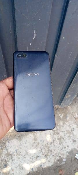 urgent sale oppo A1k 2gb 32gb only phone hai 4