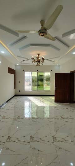 40x80 brand new house available for sale