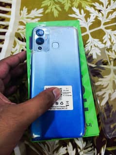 infinix Hot 12 play  10/10 condition 4/64  with box charger