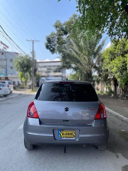 Suzuki Swift 2017 DLX 1