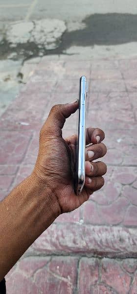 iphone x back broken 3