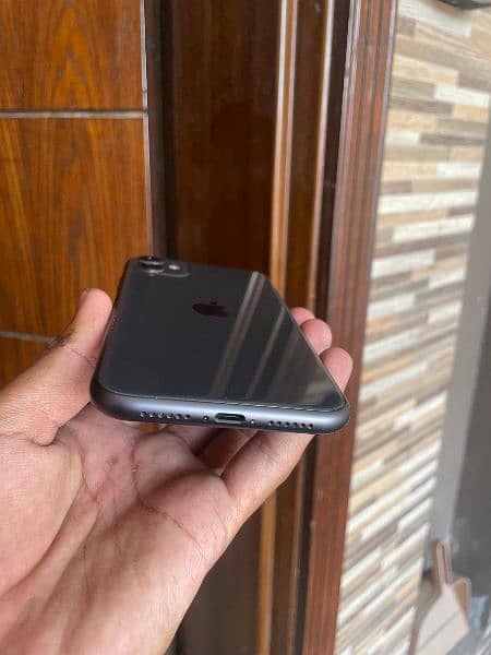 Apple iphone 11 foctory unlocked 7