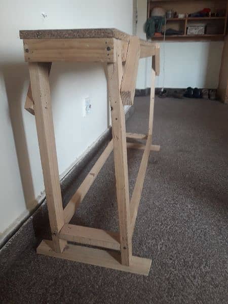 Strong exercise bench fully made of wood 3