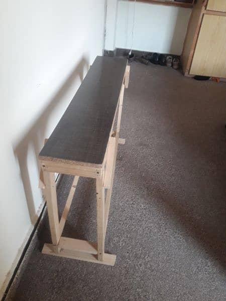 Strong exercise bench fully made of wood 4