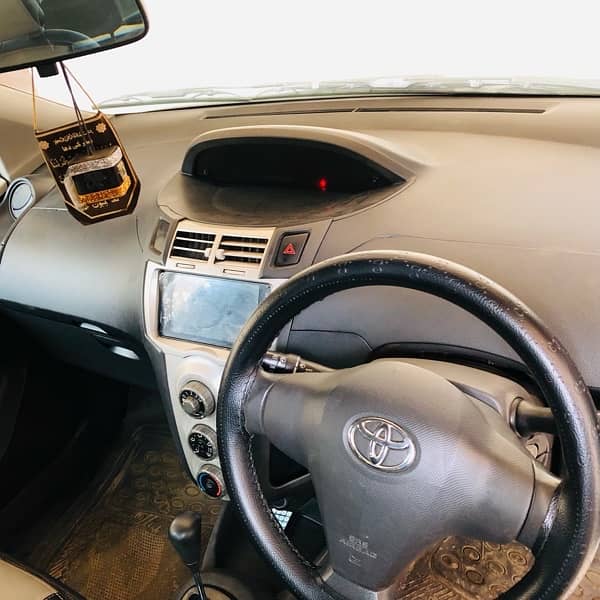 Toyota Vitz 2007 9