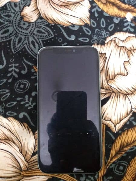 iphone 11 64 gb 4