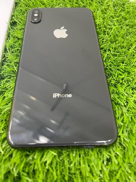 I phone XS Max 1