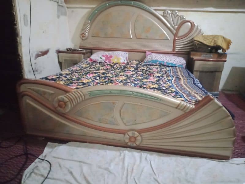 dabal bed and dressing far sale 0