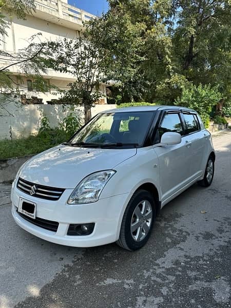 Suzuki Swift DLX Model 2018 2