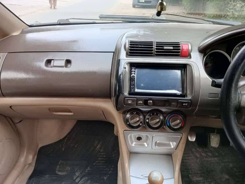 Honda City IDSI 2005 almost genuine condition 6