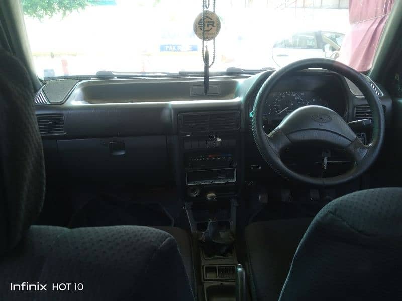 Hyundai Excel 1993 9