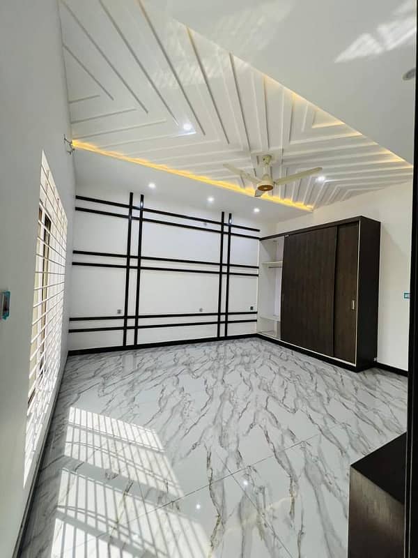 10 Marla Ground Portion for Rent In Phase 4 1