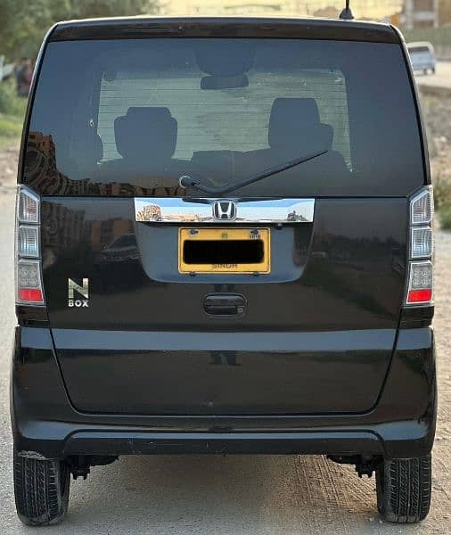 Honda N Box 2014 reg 2018 excellent condition 7