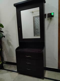 chipboard dressing table